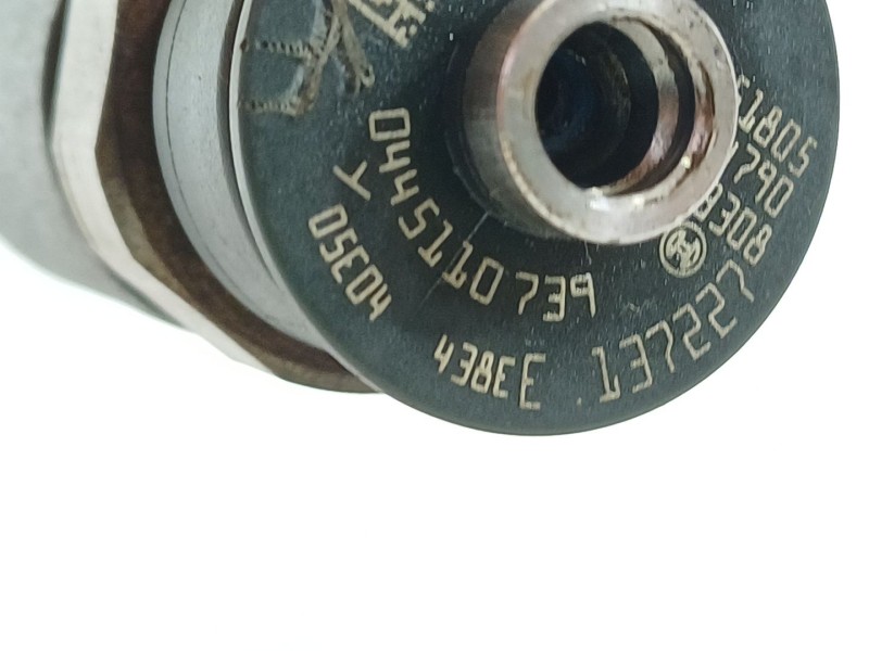 Recambio de inyector para peugeot 208 1.5 blue-hdi fap referencia OEM IAM 0445110739  