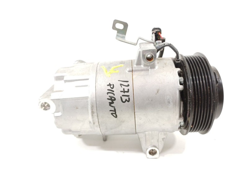 Recambio de compresor aire acondicionado para kia picanto referencia OEM IAM 97701G6700 VS094 CA500HJPKB03