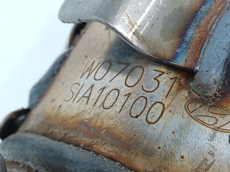 Recambio de catalizador para kia picanto referencia OEM IAM 2853007031 230831121471 W0704C2100