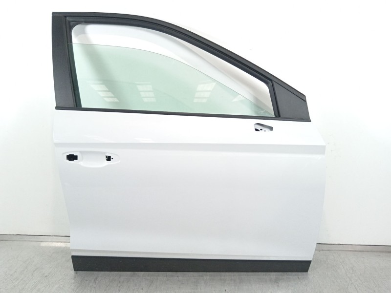 Recambio de puerta delantera derecha para seat arona referencia OEM IAM 6F9831312A  