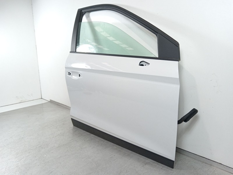 Recambio de puerta delantera derecha para seat arona referencia OEM IAM 6F9831312A  