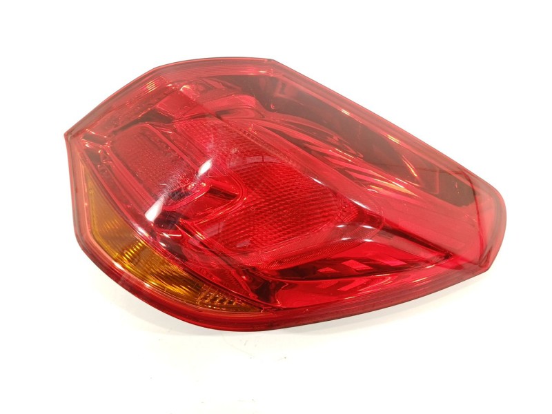 Recambio de piloto trasero derecho para opel astra j lim. selective referencia OEM IAM 13319950  