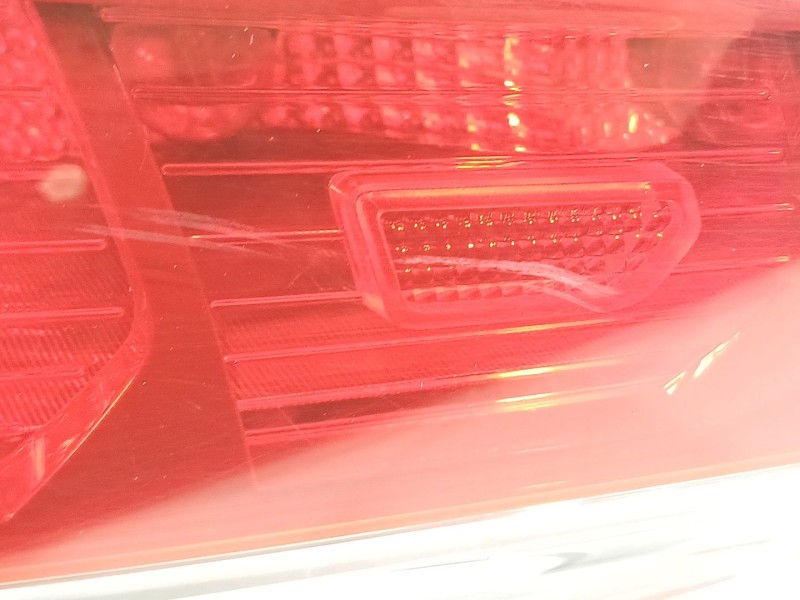 Recambio de piloto trasero izquierdo en porton para hyundai tucson essence bluedrive 2wd referencia OEM IAM 92403D7000  