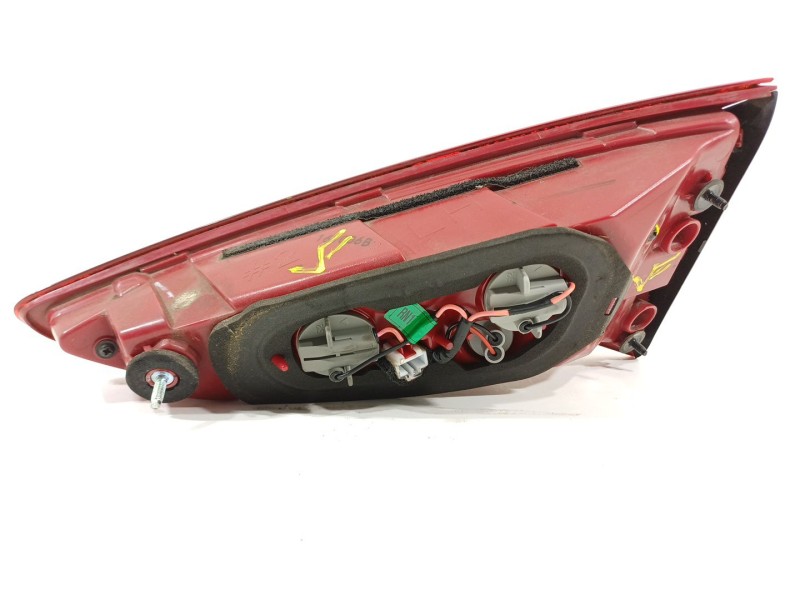 Recambio de piloto trasero izquierdo en porton para hyundai tucson essence bluedrive 2wd referencia OEM IAM 92403D7000  