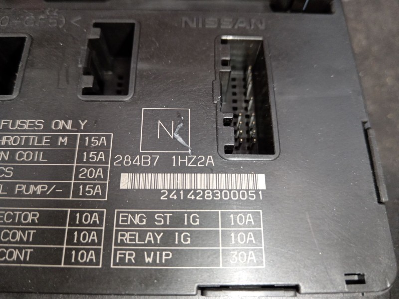 Recambio de caja reles / fusibles para nissan note (e12) 1.5 dci referencia OEM IAM 284B71HZ2A  