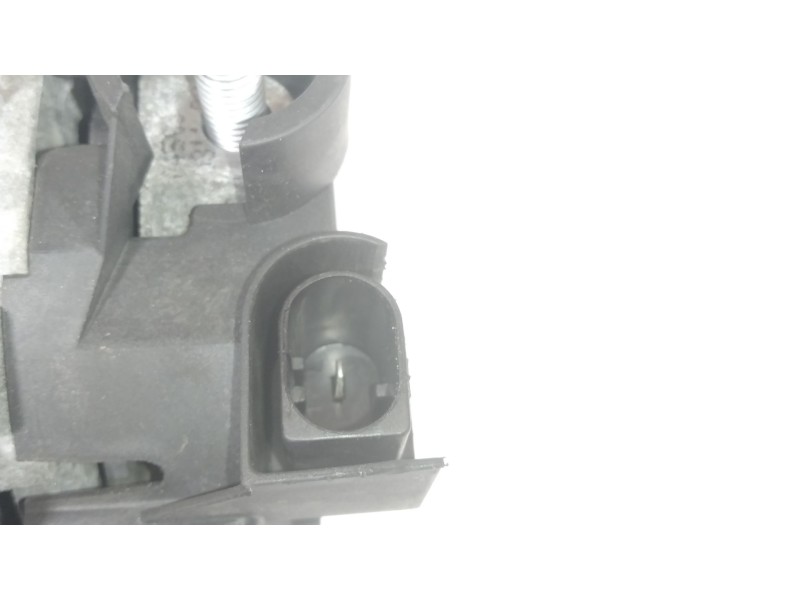 Recambio de alternador para volvo c30 1.6 d drive kinetic referencia OEM IAM 30659390  