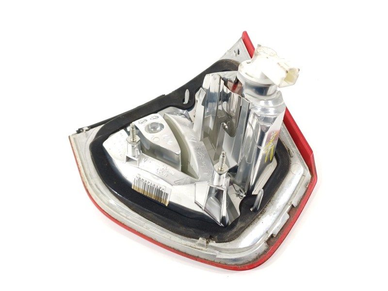 Recambio de piloto trasero derecho en porton para citroën c4 grand picasso exclusive referencia OEM IAM 9653547677  