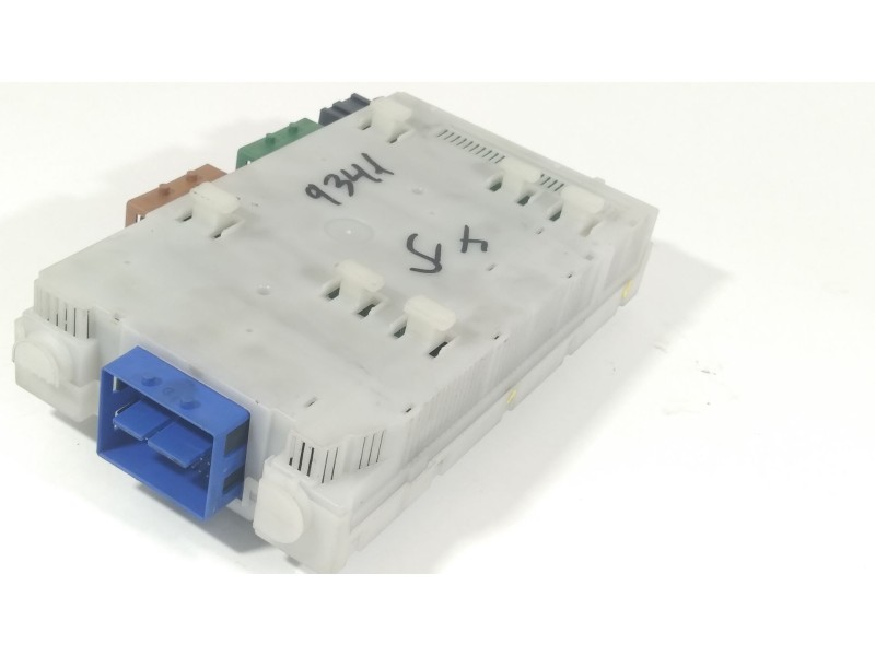 Recambio de caja reles / fusibles para ford mondeo ber. (ca2) ghia referencia OEM IAM TG9T14A073DB  