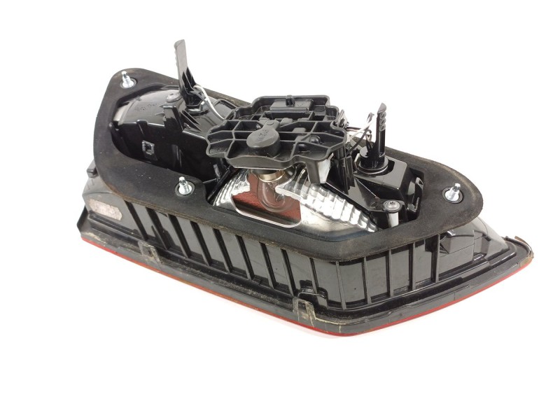 Recambio de piloto trasero derecho en porton para seat leon st (5f8) style referencia OEM IAM 5F9945094D  