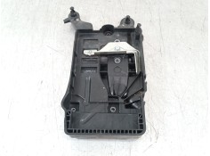 Recambio de soporte bateria para seat arona (kj7, kjp) 1.0 tsi referencia OEM IAM 2q0915331  