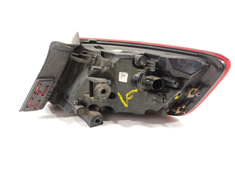 Recambio de piloto trasero izquierdo para audi a3 sportback (8va, 8vf) 2.0 tdi referencia OEM IAM 8V4945095A  