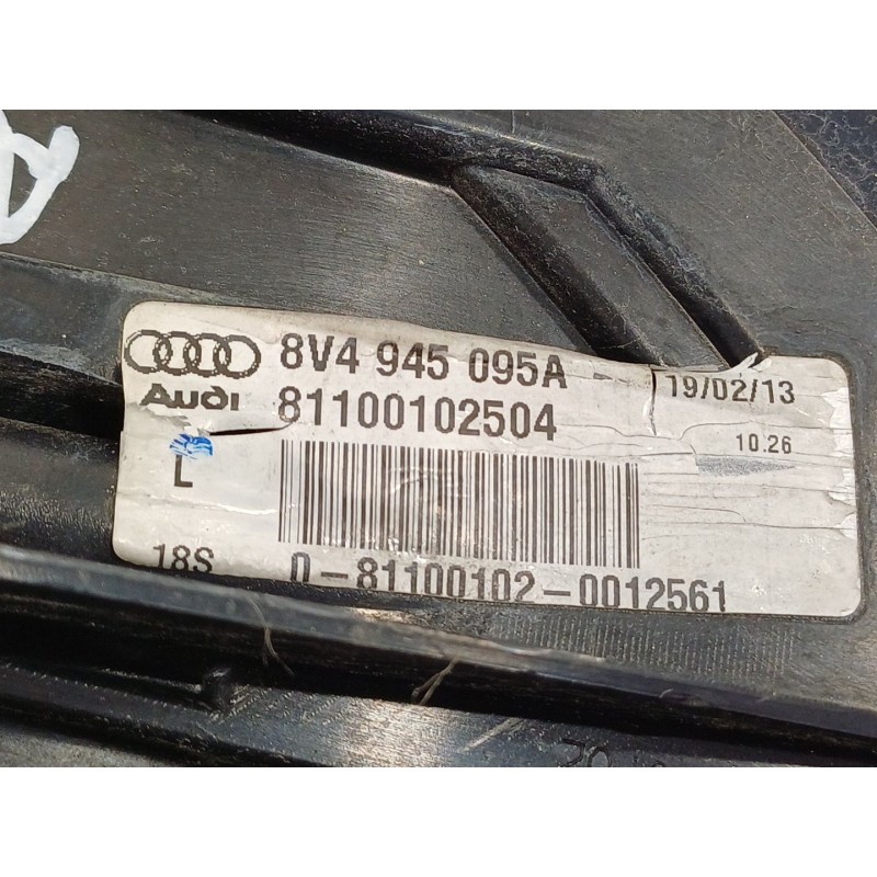 Recambio de piloto trasero izquierdo para audi a3 sportback (8va, 8vf) 2.0 tdi referencia OEM IAM 8V4945095A  