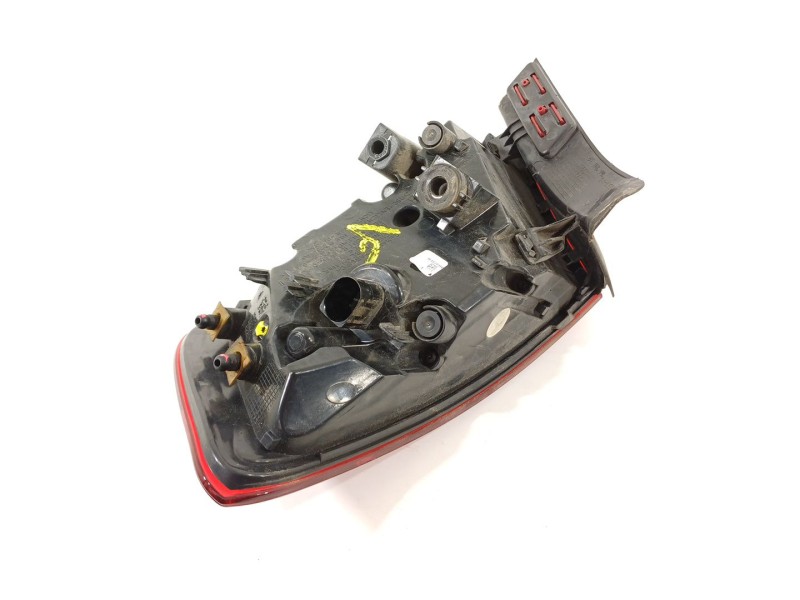 Recambio de piloto trasero izquierdo para audi a3 sportback (8va, 8vf) 2.0 tdi referencia OEM IAM 8V4945095A  