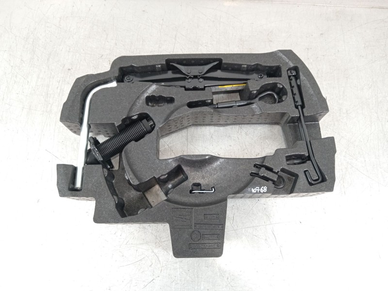 Recambio de neumatico repuesto para seat arona (kj7, kjp) 1.0 tsi referencia OEM IAM 2Q0601027AL 6F9012109D T125/70R18 99M