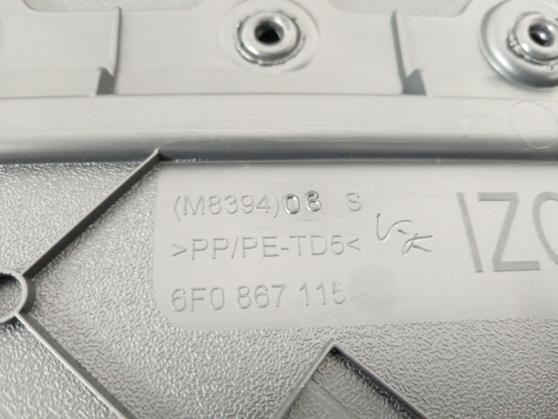 Recambio de guarnecido puerta trasera izquierda para seat arona (kj7, kjp) 1.0 tsi referencia OEM IAM 6F0867115  