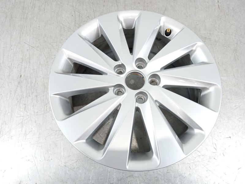 Recambio de llanta para seat arona (kj7, kjp) 1.0 tsi referencia OEM IAM 6F9601025  