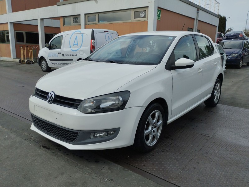 volkswagen polo v (6r1, 6c1) del año 2010