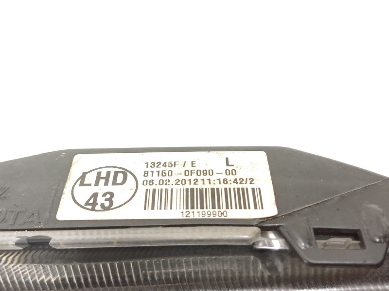 Recambio de faro izquierdo para toyota verso active referencia OEM IAM 811500F090  