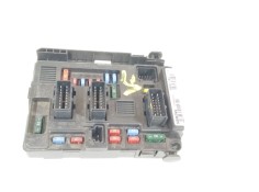 Recambio de caja reles / fusibles para peugeot 1007 dolce referencia OEM IAM 9650618380  BSM B4