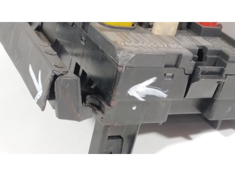 Recambio de caja reles / fusibles para peugeot 207/207+ (wa_, wc_) 1.6 hdi referencia OEM IAM 9664055780  