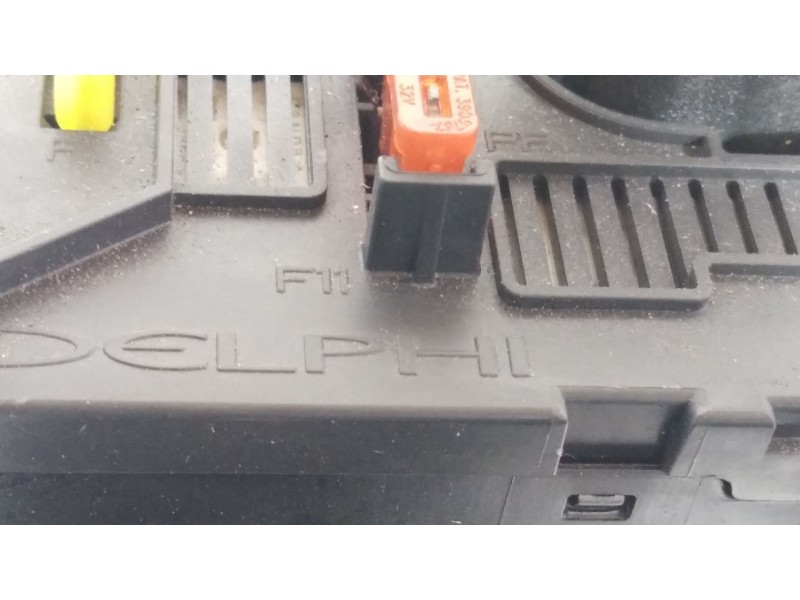 Recambio de caja reles / fusibles para peugeot 207/207+ (wa_, wc_) 1.6 hdi referencia OEM IAM 9664055780  