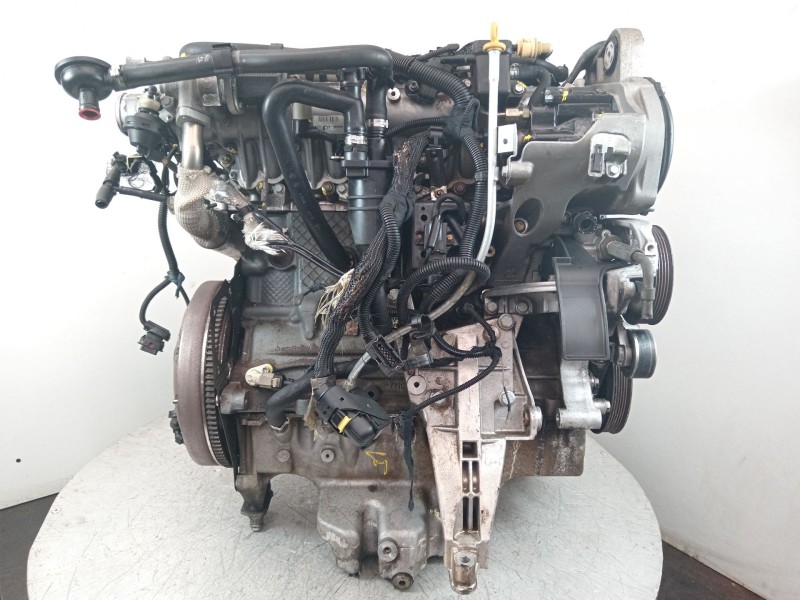 Recambio de motor completo para alfa romeo 166 2.4 jtd 20v distinctive referencia OEM IAM 841G000  