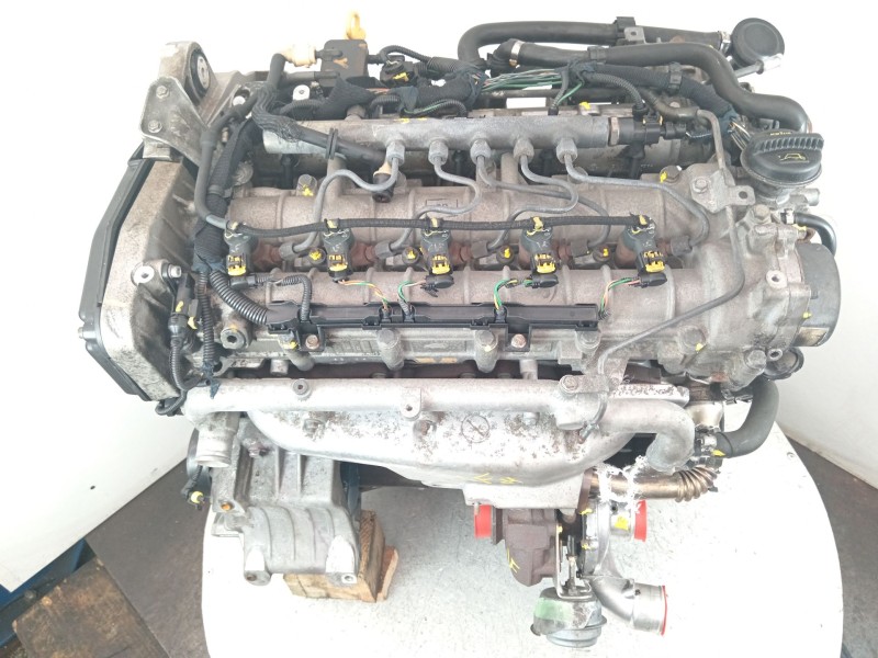 Recambio de motor completo para alfa romeo 166 2.4 jtd 20v distinctive referencia OEM IAM 841G000  