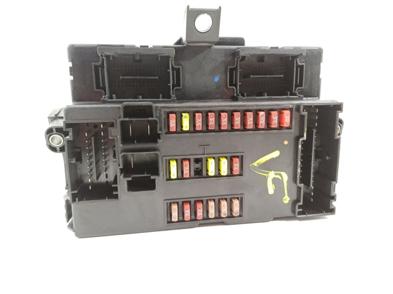Recambio de caja reles / fusibles para peugeot boxer furgoneta 2.2 hdi 130 referencia OEM IAM 1371887080  