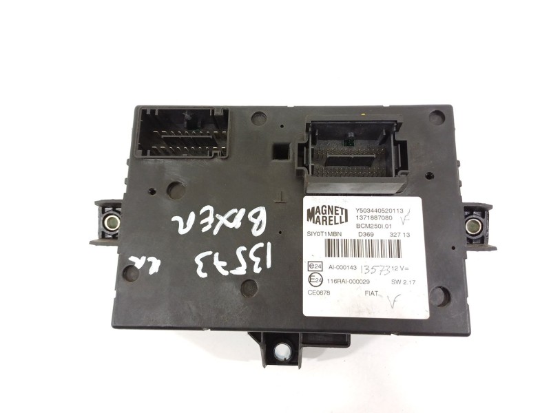 Recambio de caja reles / fusibles para peugeot boxer furgoneta 2.2 hdi 130 referencia OEM IAM 1371887080  