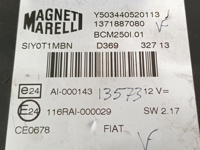 Recambio de caja reles / fusibles para peugeot boxer furgoneta 2.2 hdi 130 referencia OEM IAM 1371887080  