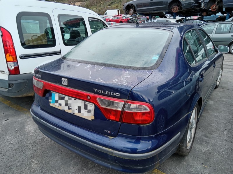 seat toledo ii (1m2) del año 2001