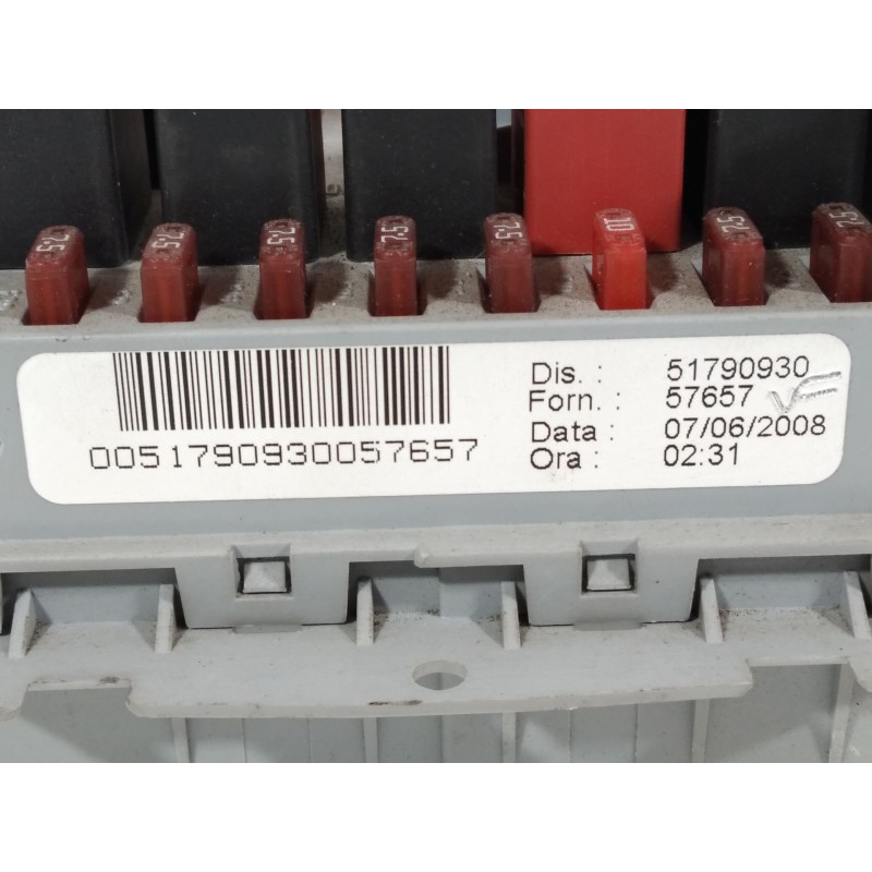 Recambio de caja reles / fusibles para fiat bravo ii (198_) 1.4 t-jet (198axg1b) referencia OEM IAM 51790930  