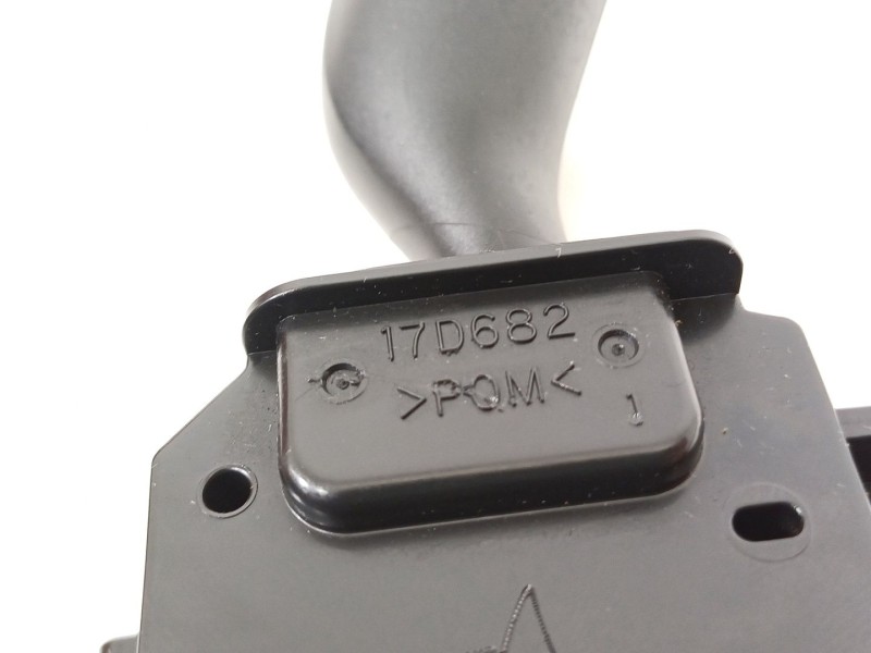 Recambio de mando limpia para mazda 3 lim. (bl) pulse referencia OEM IAM BBR366128  17D682