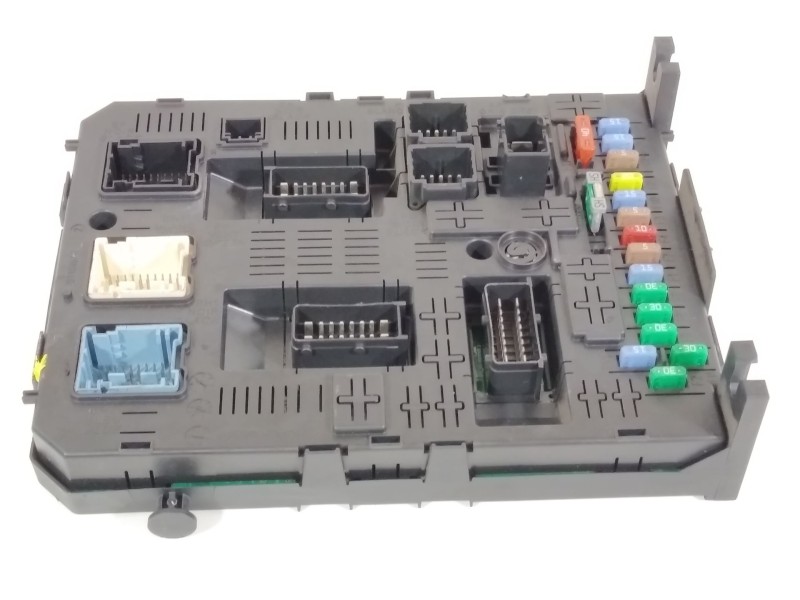 Recambio de caja reles / fusibles para citroën c4 picasso avatar referencia OEM IAM 9666895680  
