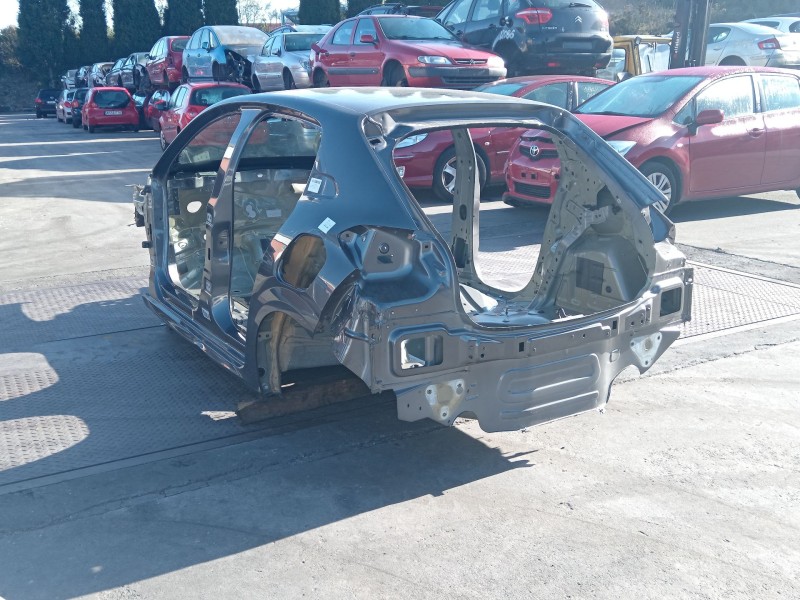 Recambio de carroceria completa para peugeot 208 ii (ub_, up_, uw_, uj_) 1.2 puretech 100 referencia OEM IAM   
