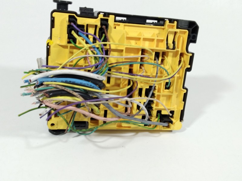 Recambio de caja reles / fusibles para peugeot 208 i (ca_, cc_) 1.2 vti 82 referencia OEM IAM 9804848480  