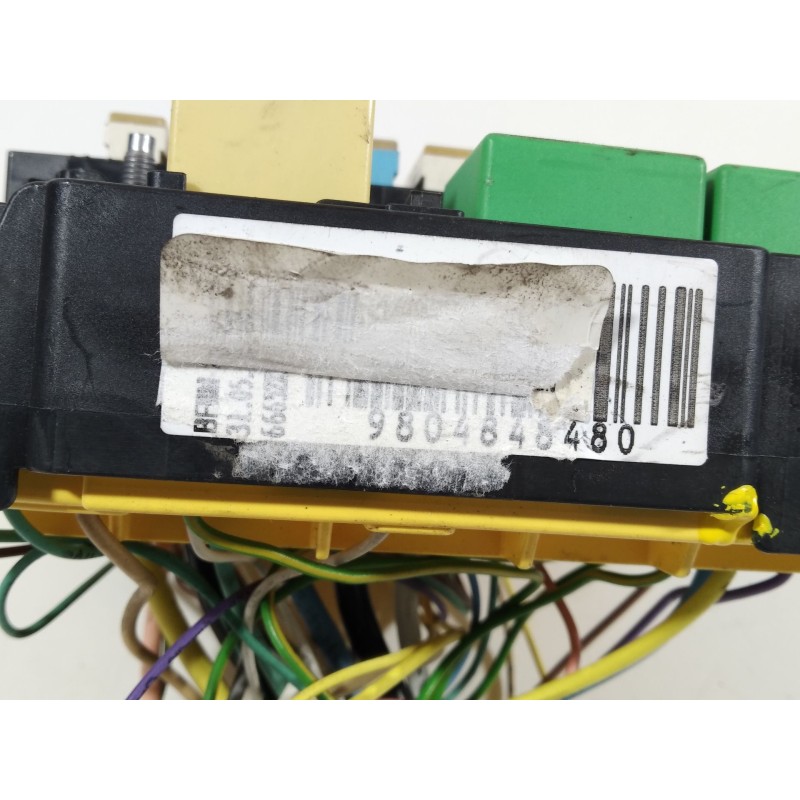 Recambio de caja reles / fusibles para peugeot 208 i (ca_, cc_) 1.2 vti 82 referencia OEM IAM 9804848480  