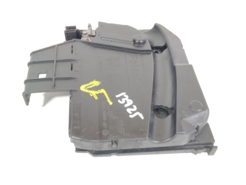 Recambio de caja reles / fusibles para ford transit connect monospace 1.5 tdci referencia OEM IAM AV6T14A067BC  