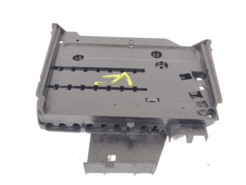 Recambio de caja reles / fusibles para ford transit connect monospace 1.5 tdci referencia OEM IAM AV6T14A067BC  