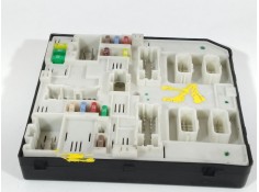 Recambio de caja reles / fusibles para renault megane ii berlina 5p dynamique referencia OEM IAM 284B62069R  