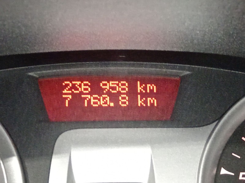 Recambio de cuadro instrumentos para renault clio iii authentique referencia OEM IAM 8200821001D  