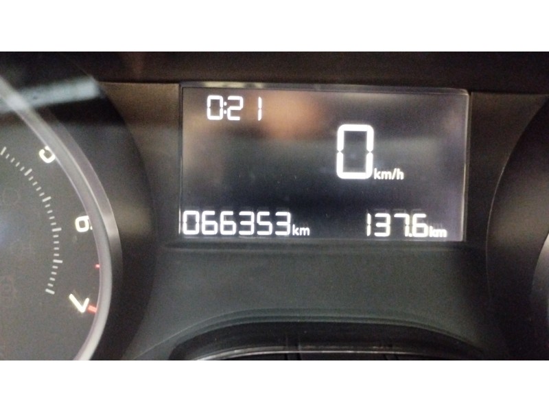 Recambio de cuadro instrumentos para peugeot 208 style referencia OEM IAM   