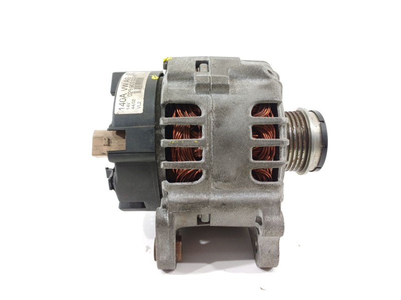 Recambio de alternador para audi a4 berlina (8e) 1.9 tdi (96kw) referencia OEM IAM 028903029R  