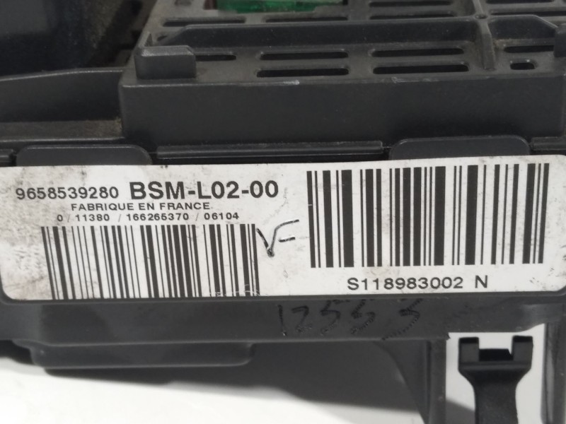 Recambio de caja reles / fusibles para peugeot 407 st sport referencia OEM IAM 9658539280  