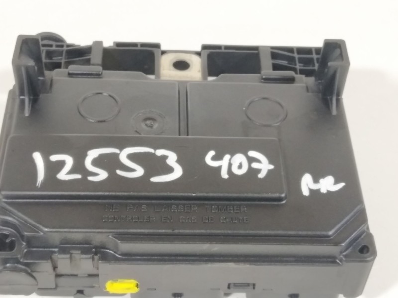 Recambio de caja reles / fusibles para peugeot 407 st sport referencia OEM IAM 9658539280  