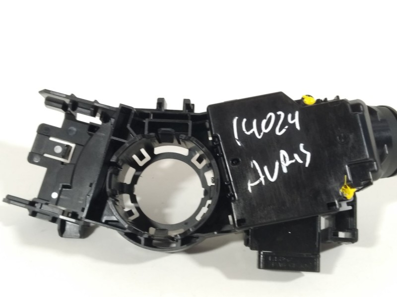 Recambio de mando luces para toyota auris (_e18_) 1.4 d-4d (nde180_) referencia OEM IAM 8414002730  
