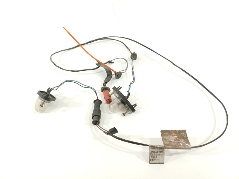 Recambio de portamatriculas para jaguar xj (xj40, xj81) 6 3.6 referencia OEM IAM DBC2313  