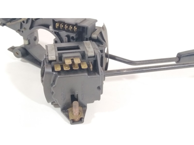 Recambio de mando luces para renault fuego 829-explosion referencia OEM IAM 770071040  