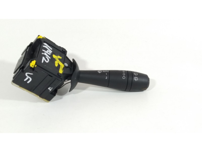 Recambio de mando limpia para renault captur limited referencia OEM IAM 255676085R  