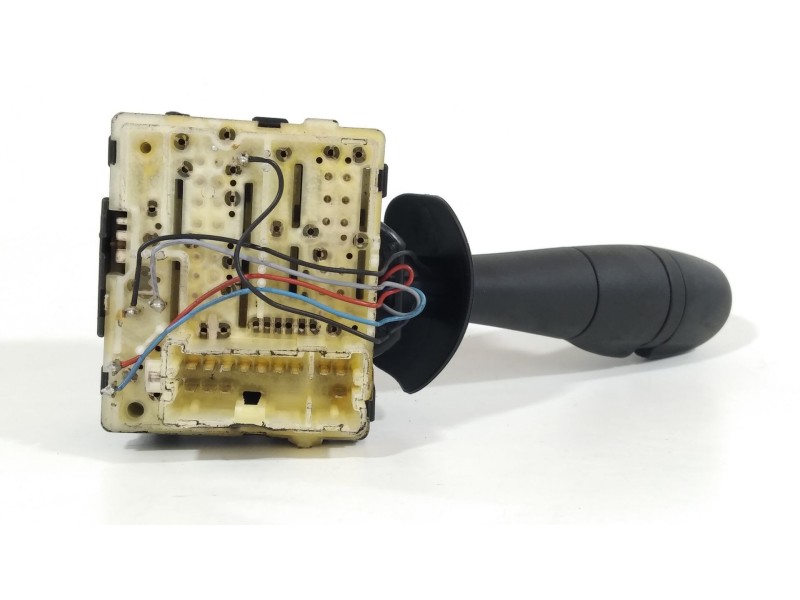 Recambio de mando limpia para renault captur limited referencia OEM IAM 255676085R  